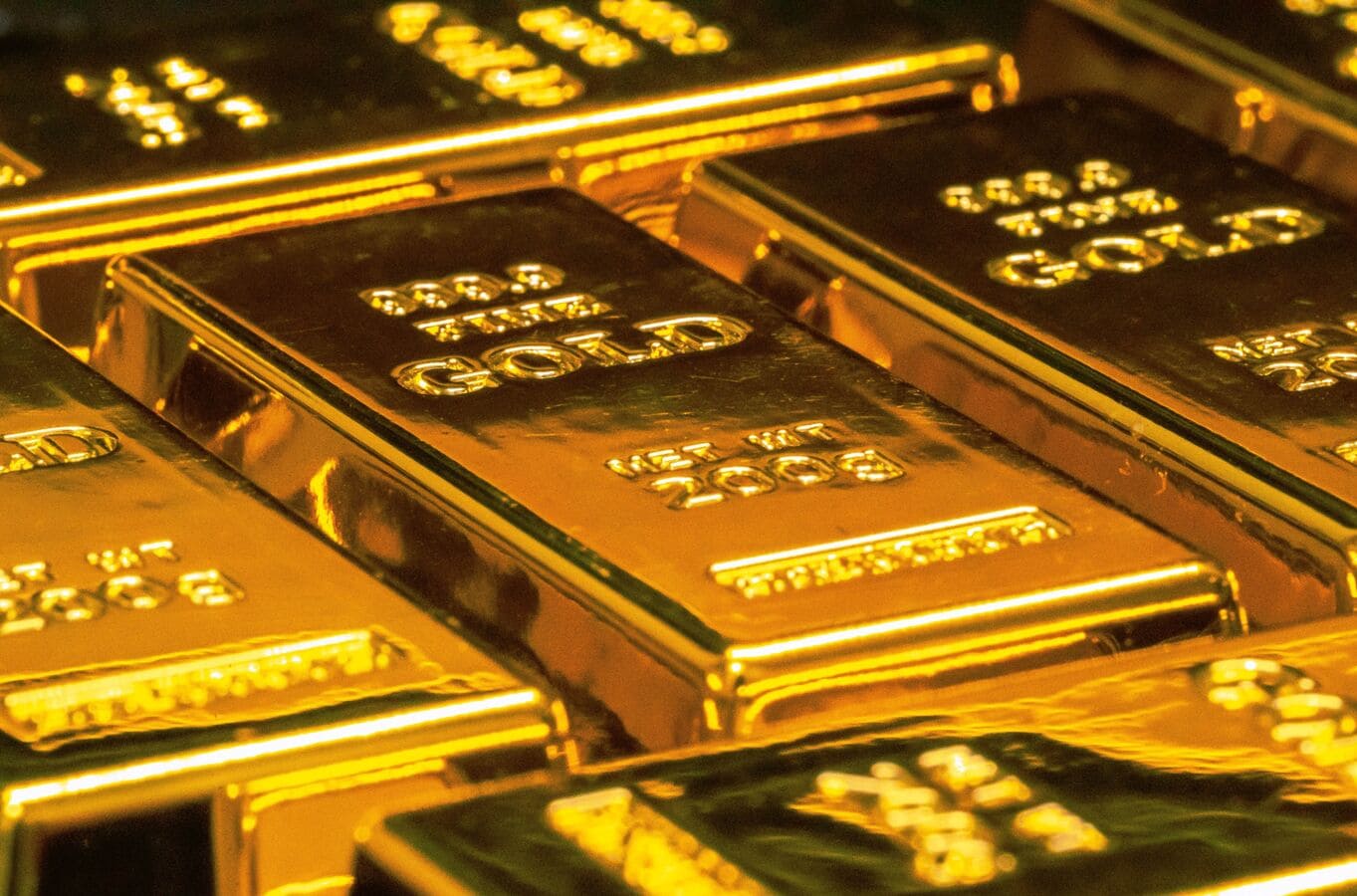 gold-unsplash_1747299194105_1747299204691